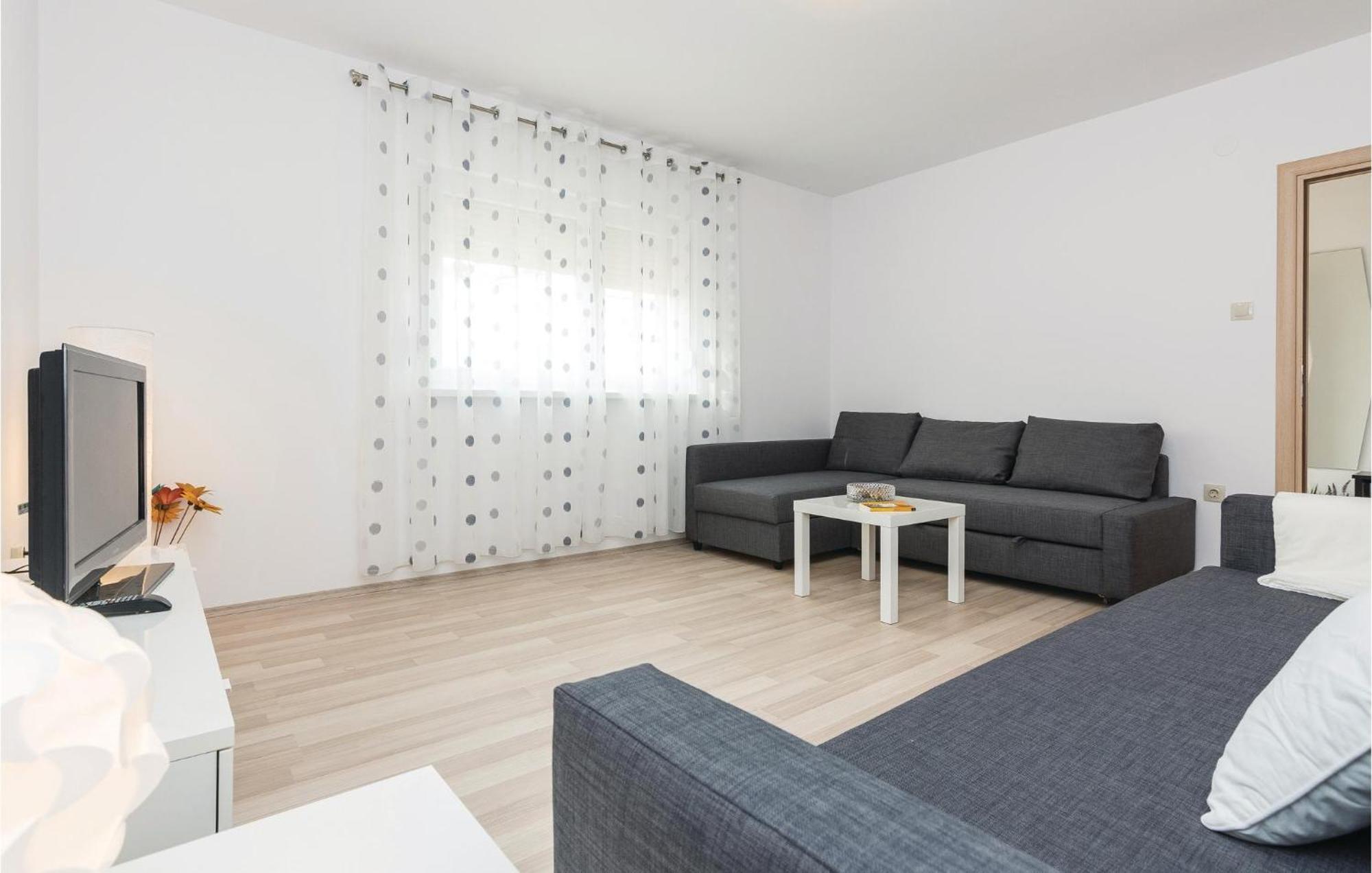 Stunning Home In Zadar With Kitchen ภายนอก รูปภาพ