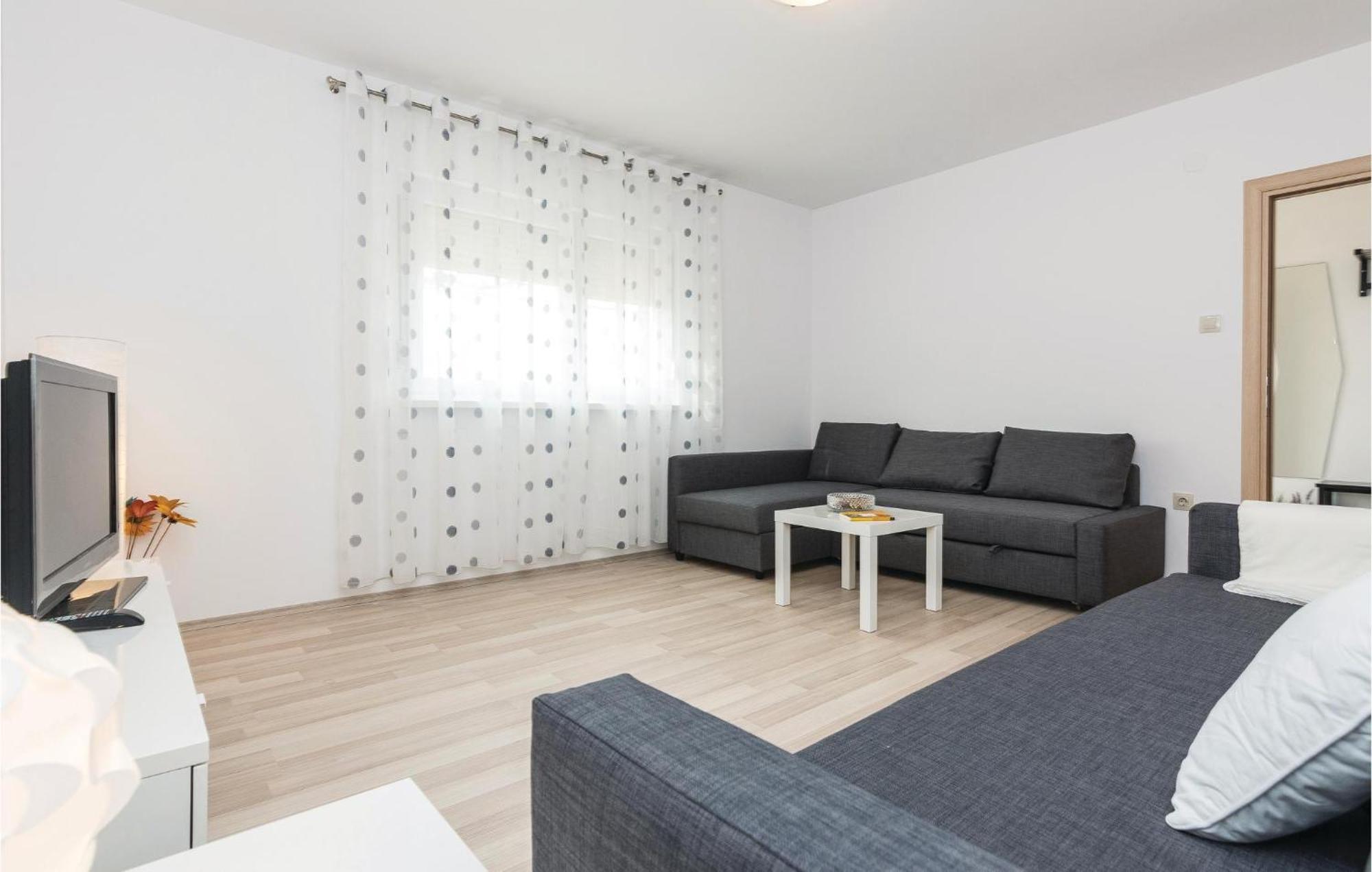 Stunning Home In Zadar With Kitchen ภายนอก รูปภาพ